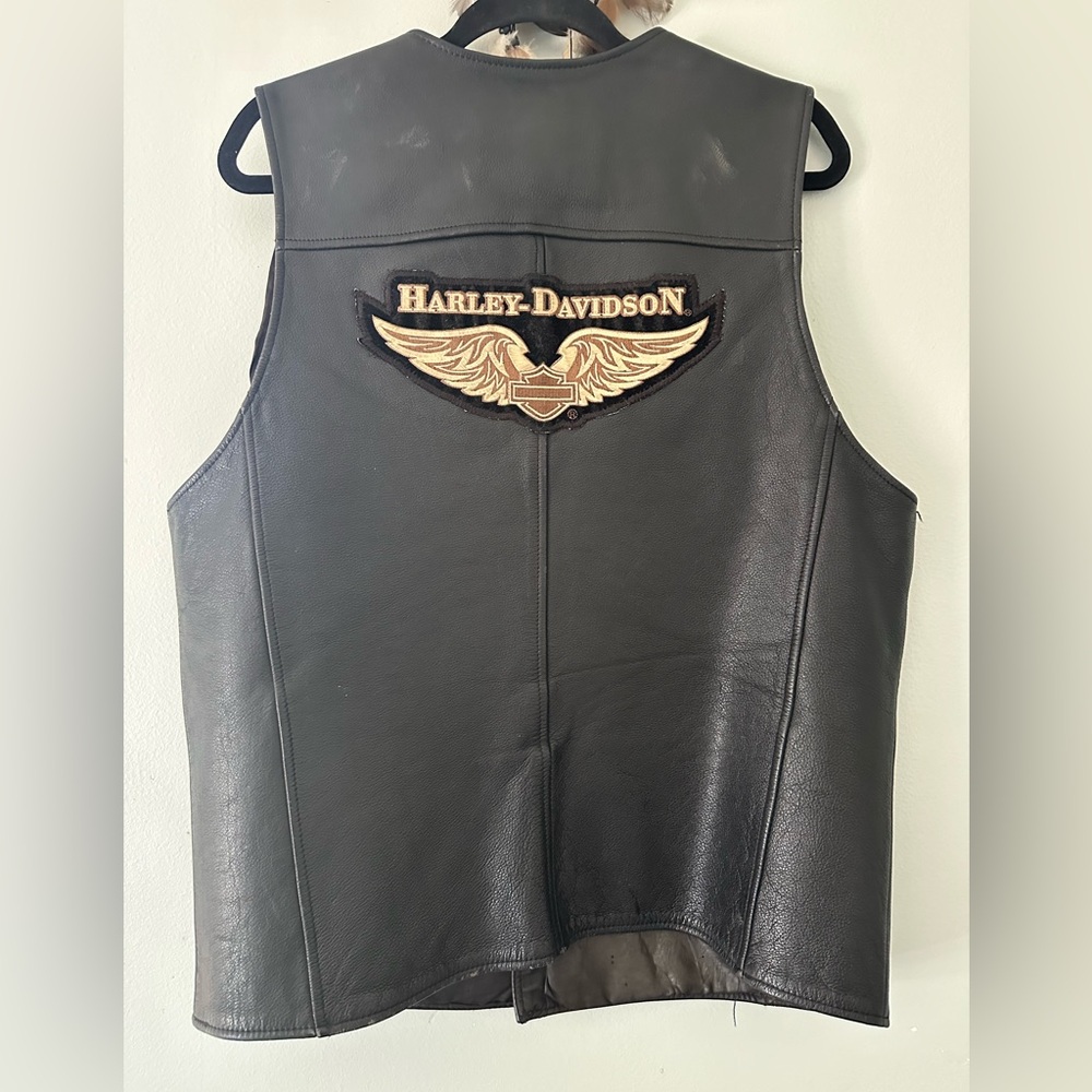 Harley Davidson Motorcycle Size Vest Large Black Genuine Leather Snap Front - Picture 8 of 15